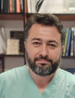 ד"ר זכר ברמניק