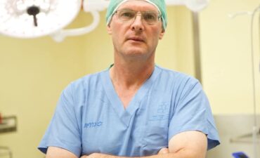 ניתוח נדיר בשניידר: ילד בן 6 עם 3 כליות נותח בדה-וינצ'י. וואלה