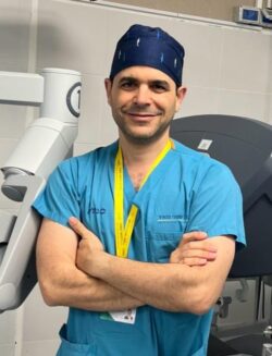 ד"ר יאיר דייקן